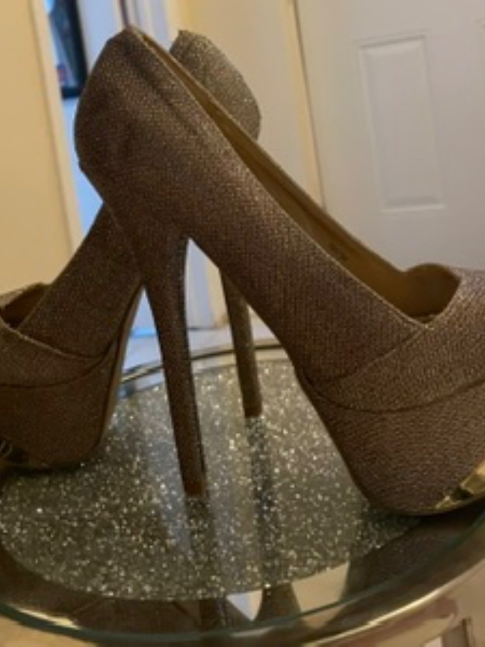 NWOT Gold Toe Glitter Sling Back Platform Stilettos (7.5/8) - Picture 4 of 10